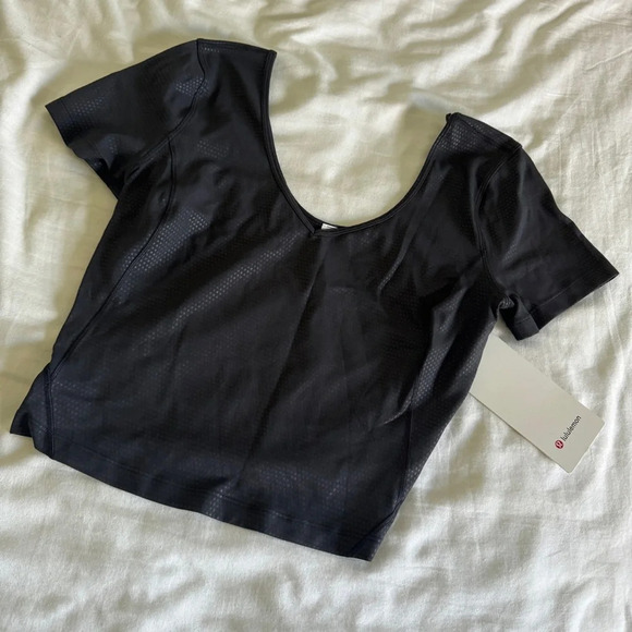 🆕🖤 Lululemon Align T-Shirt Polka Squat Emboss Black - Picture 1 of 9